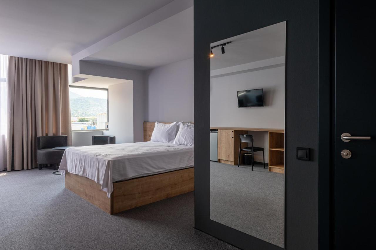 Bet25 Hotel Batumi Zewnętrze zdjęcie